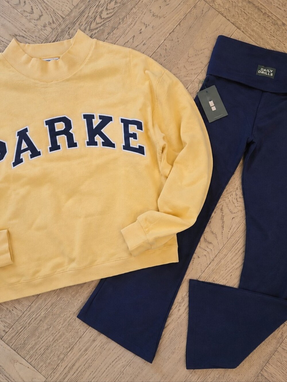 SOLD OUT Parke Cake Batter Mockneck S/M + Daily Drills Navy Foldover Pants S - Picture 3 of 8